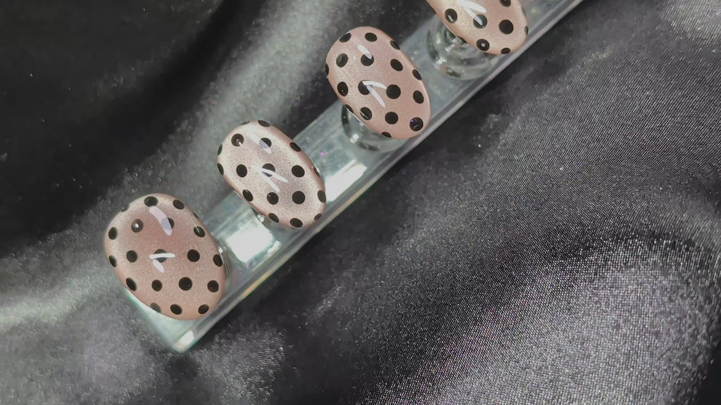 "Nauty Dottie" Nail Set