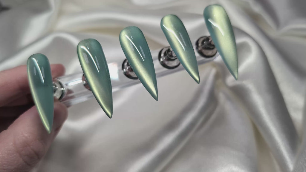 "THE VERA" Nail Set