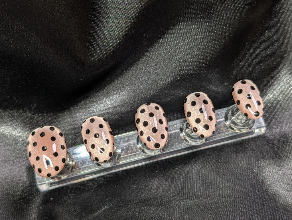 "Nauty Dottie" Nail Set