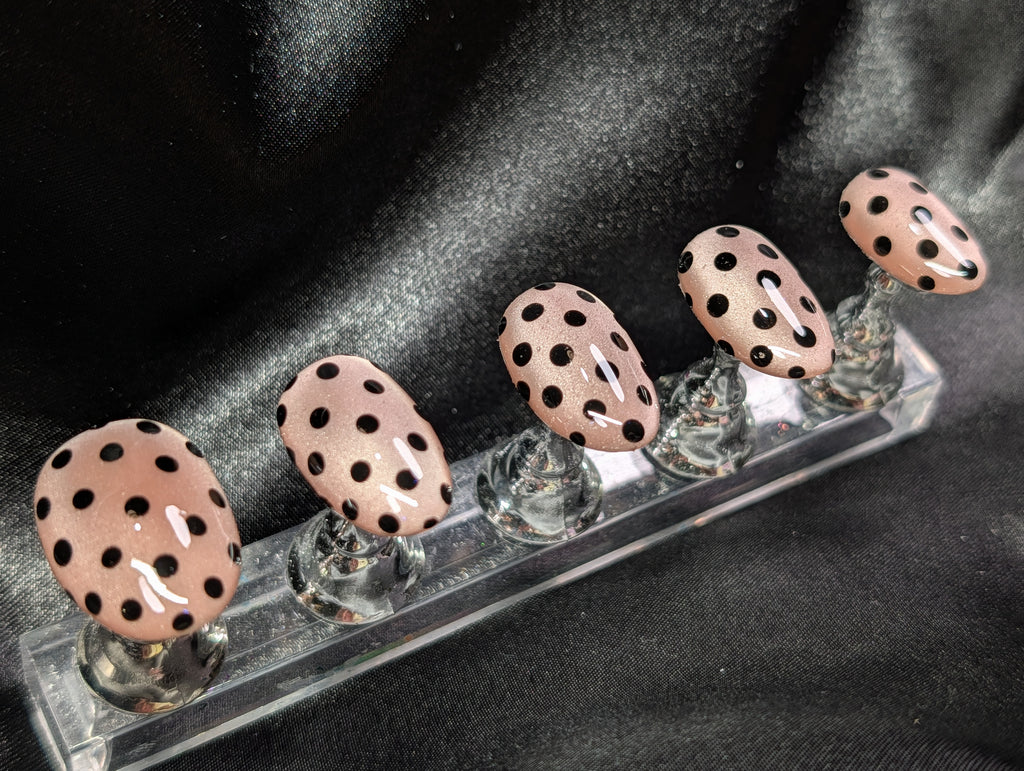 "Nauty Dottie" Nail Set