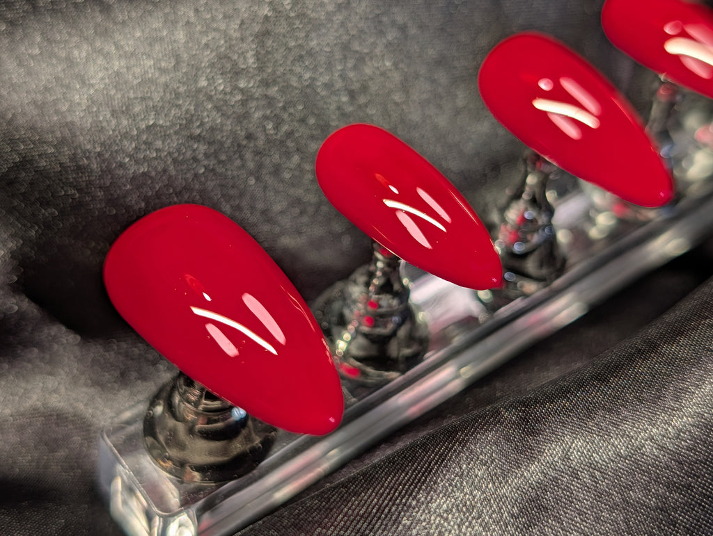 "THE LOUISE" Nail Set