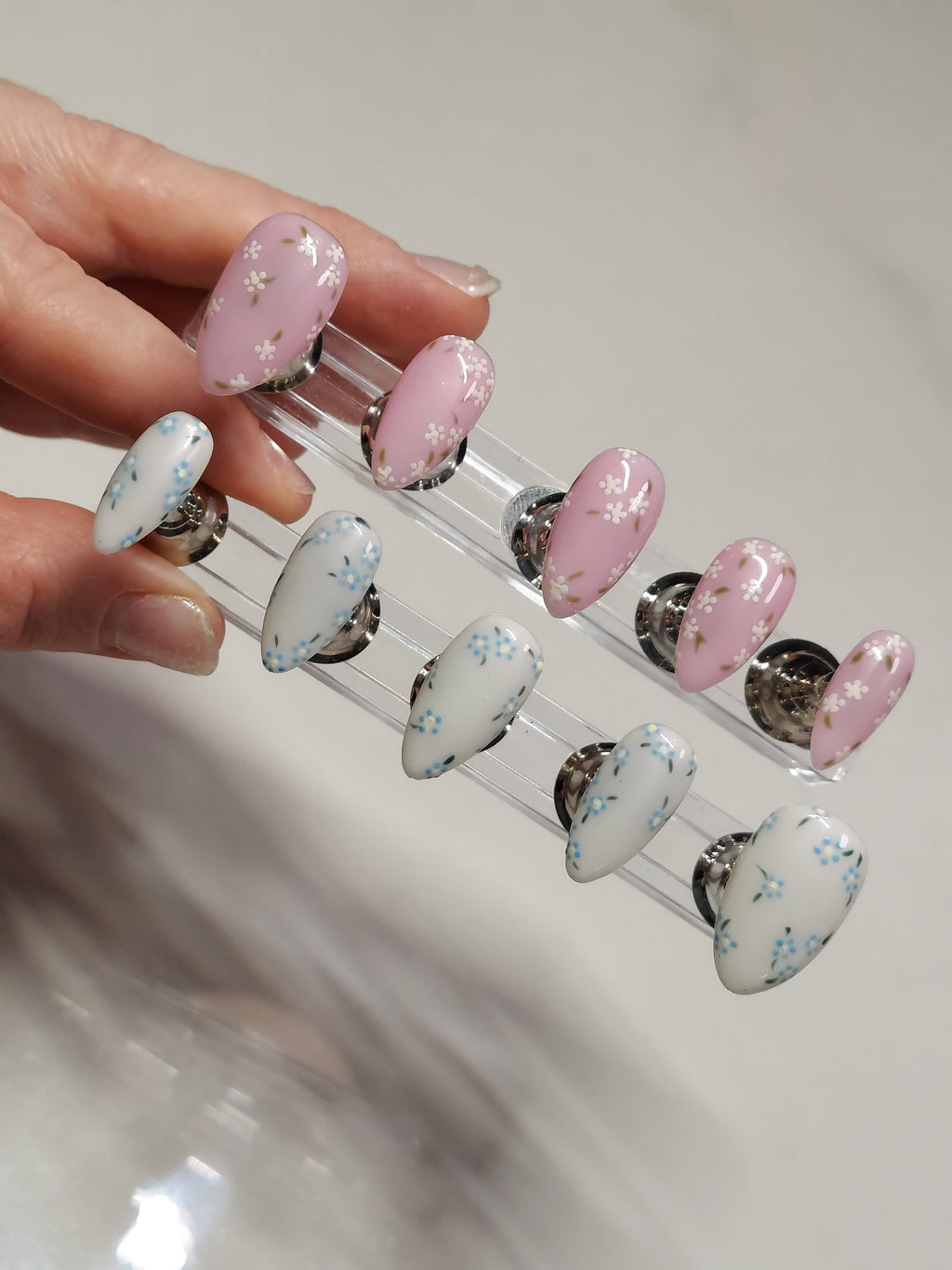 " Petit Floral " Nail Set