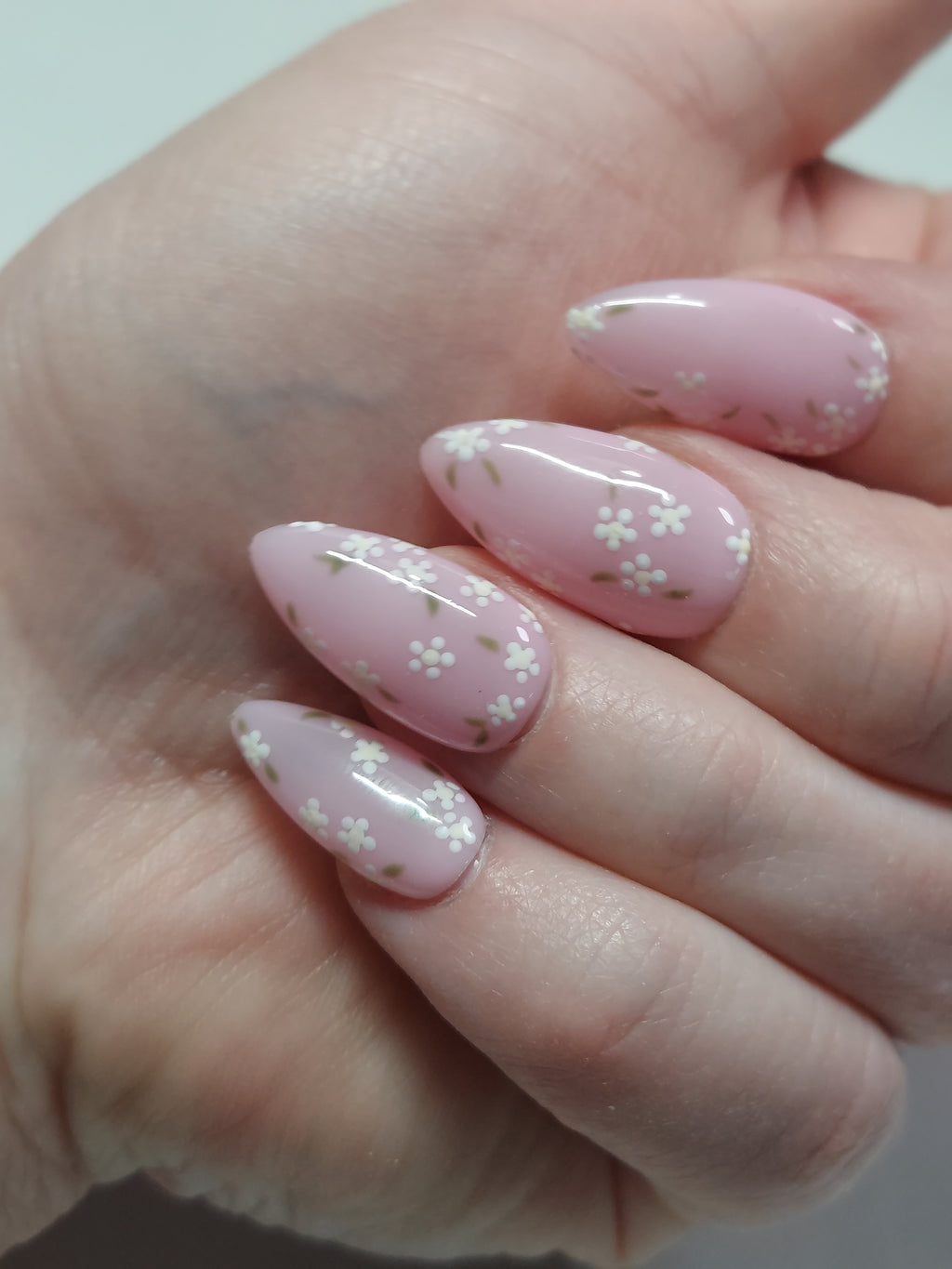 " Petit Floral " Nail Set