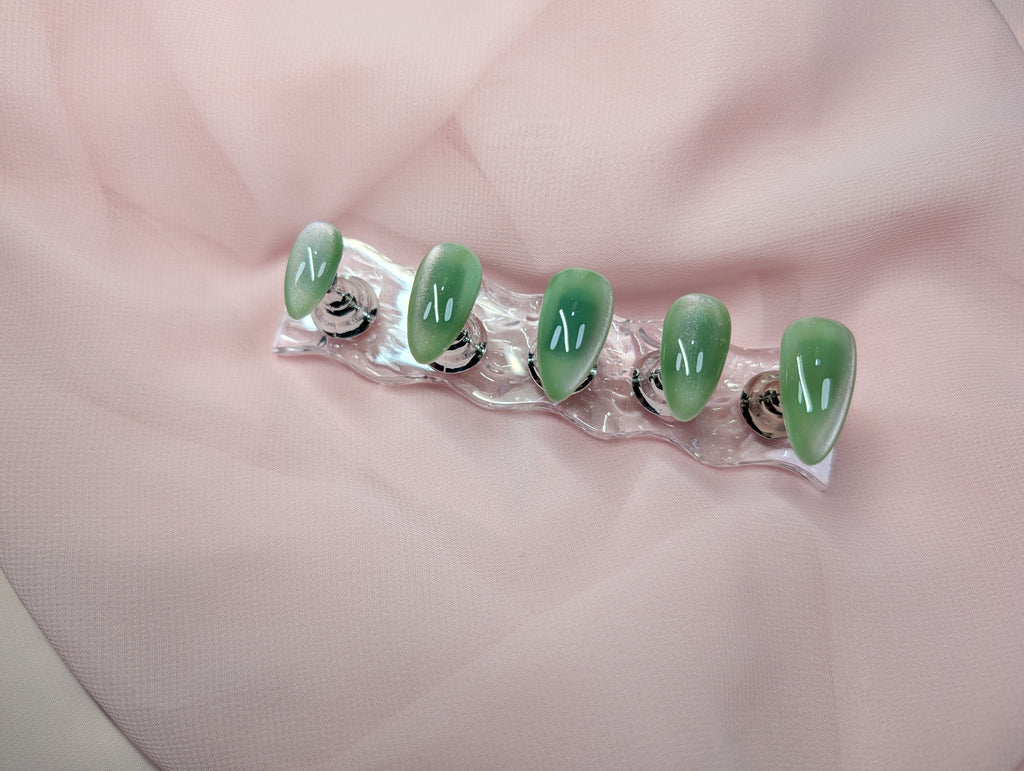 "THE JADEA" Nail Set