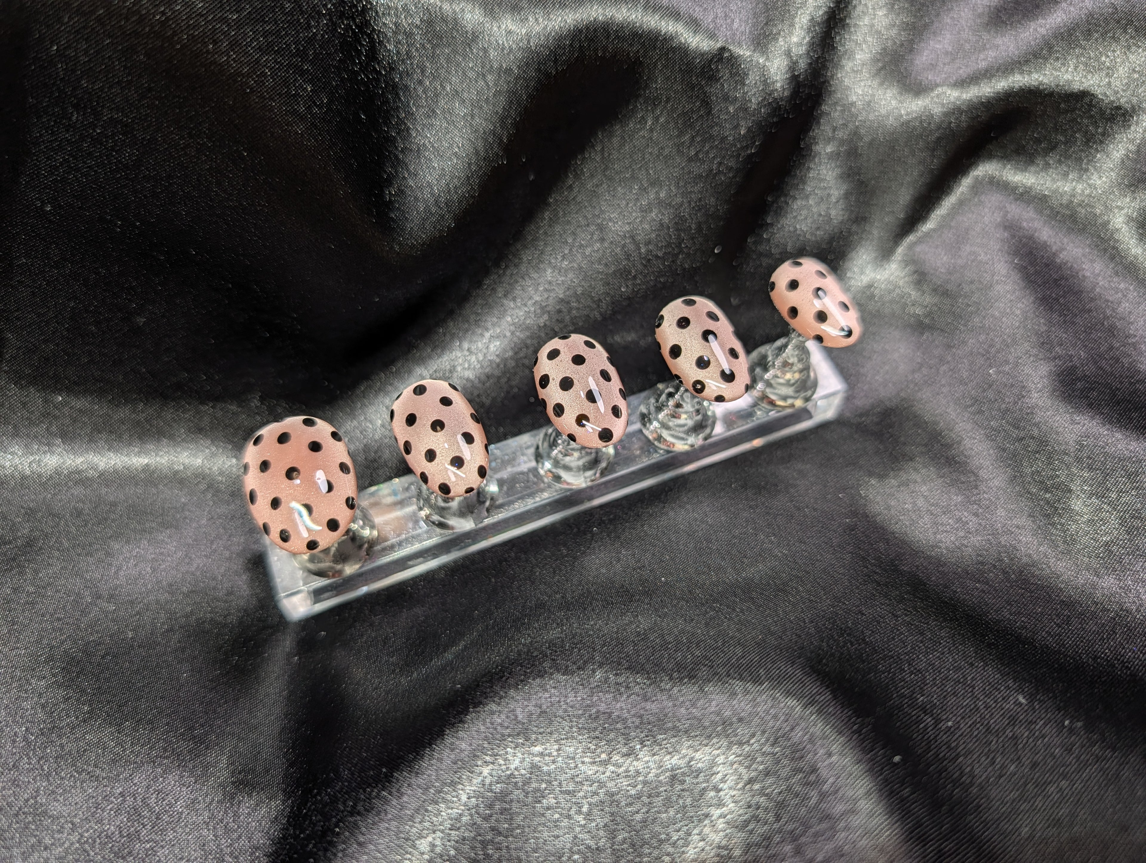 "Nauty Dottie" Nail Set