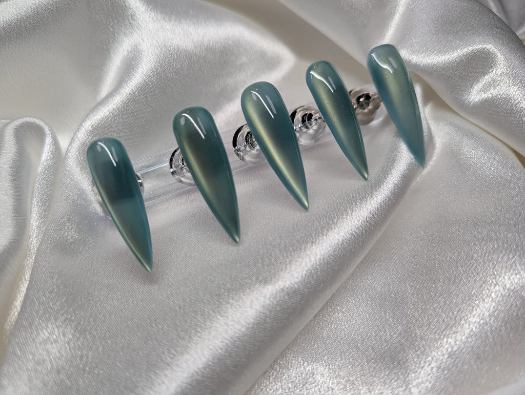 "THE VERA" Nail Set