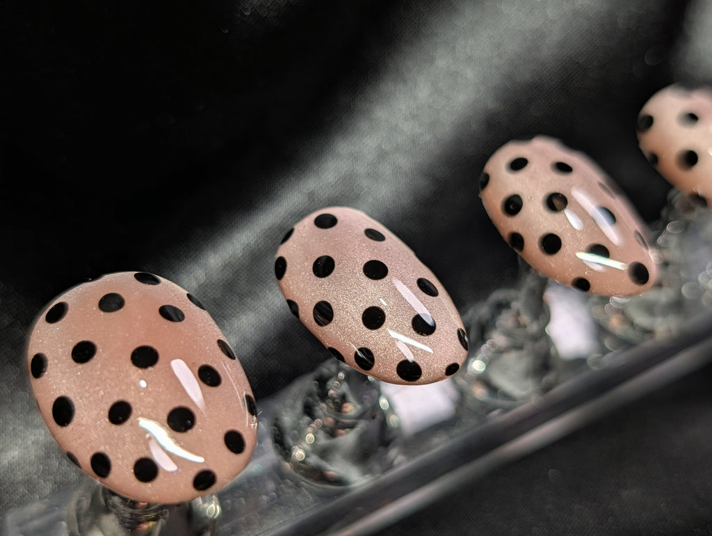 "Nauty Dottie" Nail Set